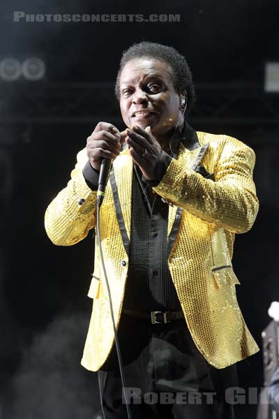 LEE FIELDS AND THE EXPRESSIONS - 2017-08-26 - SAINT CLOUD - Domaine National - Scene de la Cascade - 